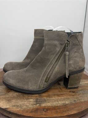 Taos “Dillie” booties - Size: 39 (8-8.5)